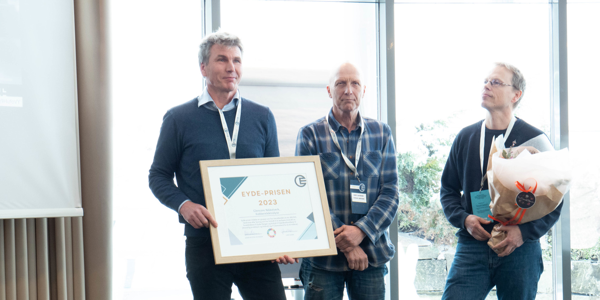 f.v. prosjektleder Ådne Prestø Lie, Ernst Rosseland og Torjus Åkre som er i Forsknings og utviklingsavdelingen ved Glencore Nikkelverk.